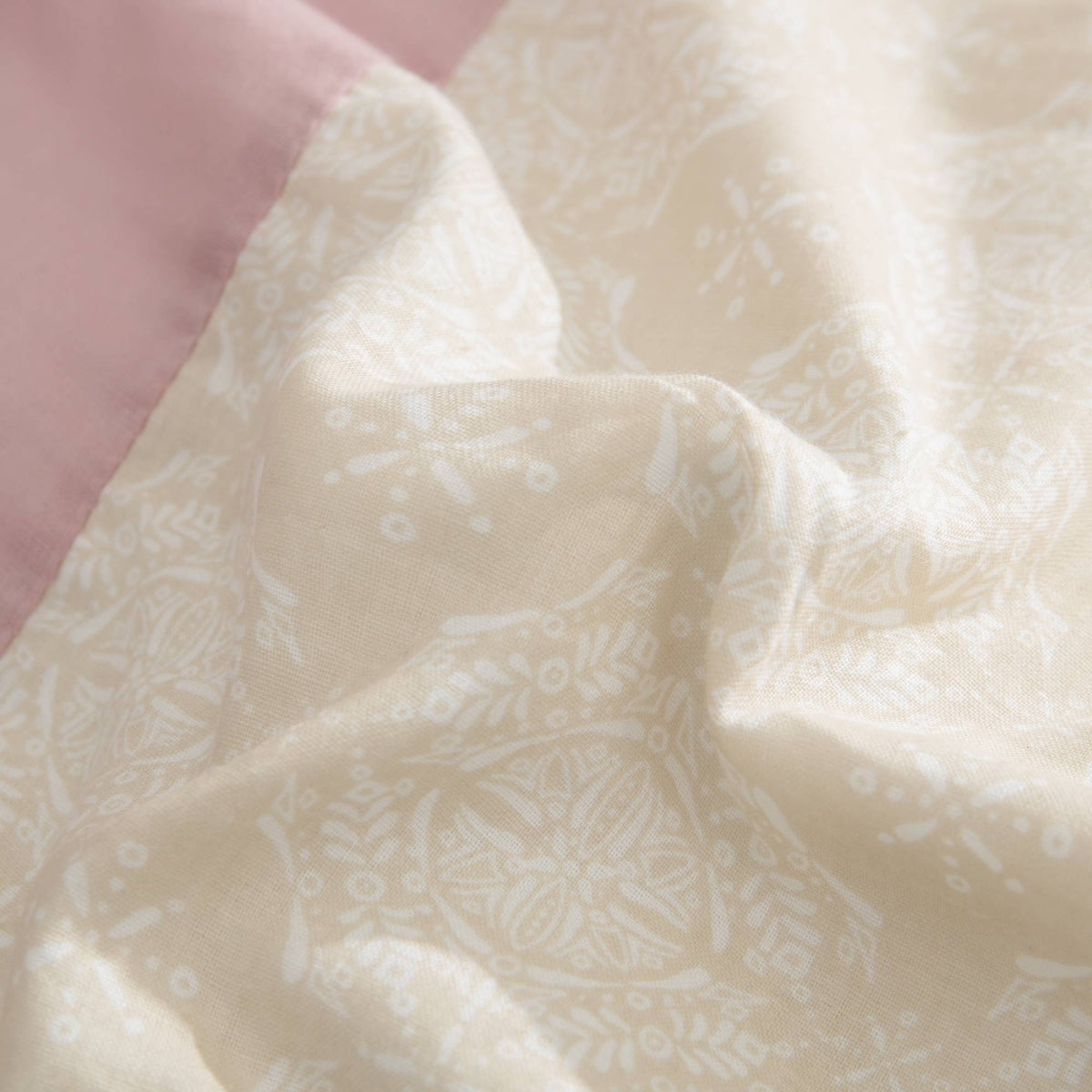 ESSENCE-FNORD-A ROSA-8