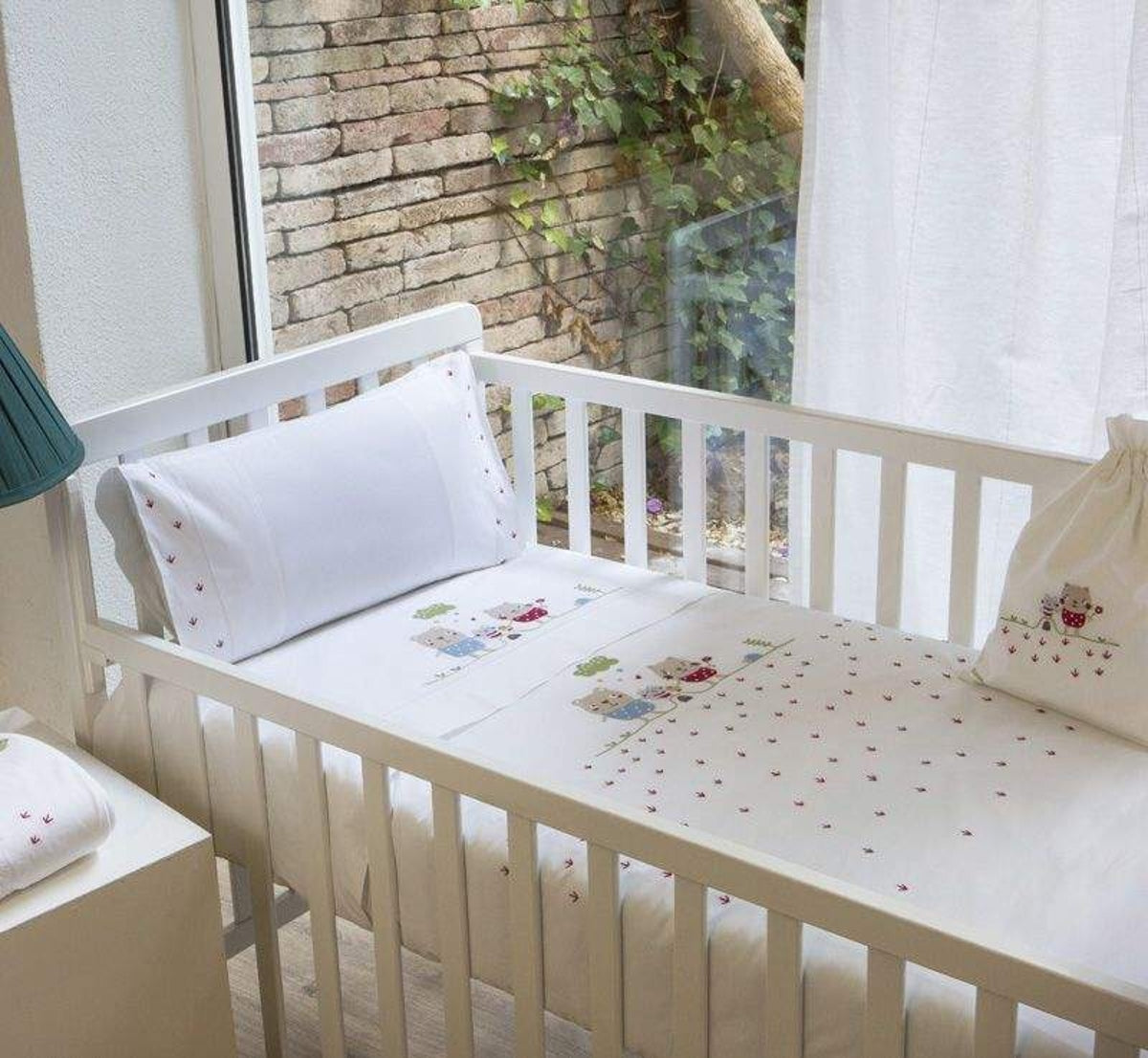 FAMILLE-FNORD-B BLANCO-4