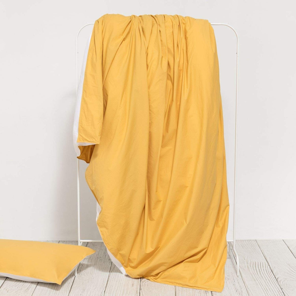 COTICO-FNORD-A AMA AMARILLO-5