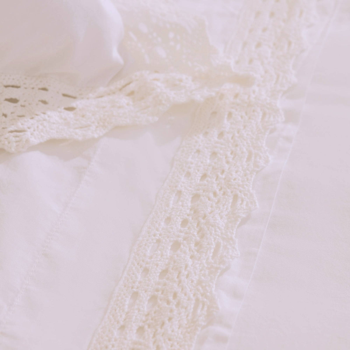 CROCHE-SABAN-A BLANCO-1